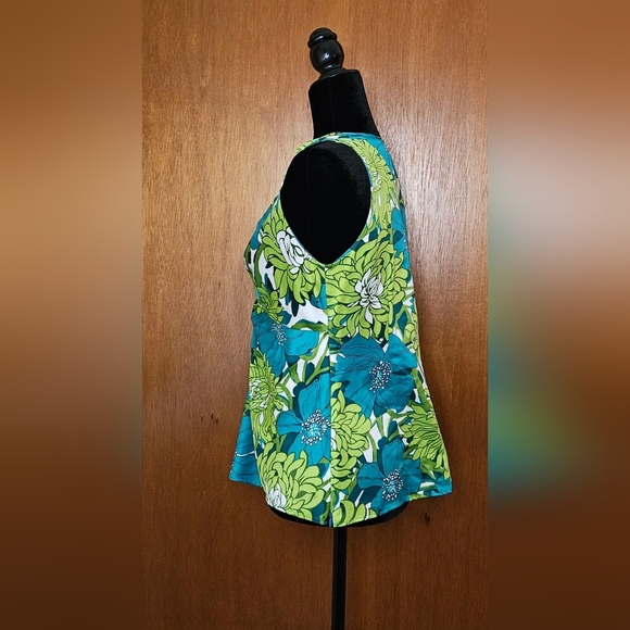 Silk Ann Taylor Sleeveless, Twisted Front Blouse EUC - Picture 4 of 5